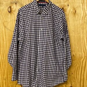 Tommy Hilfiger size 34-35 neck 17-1/2men’s button down long sleeve shirt.